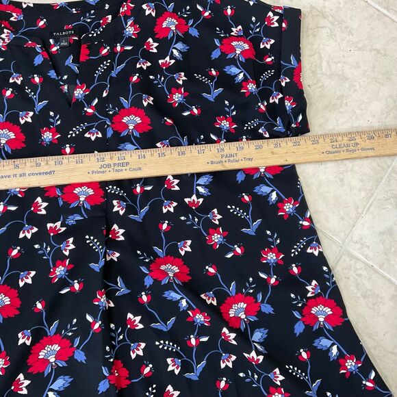 Talbots Top Women’s L Shirt Blouse V Neck Short Sleeve Floral Black Red Work - Picture 8 of 8